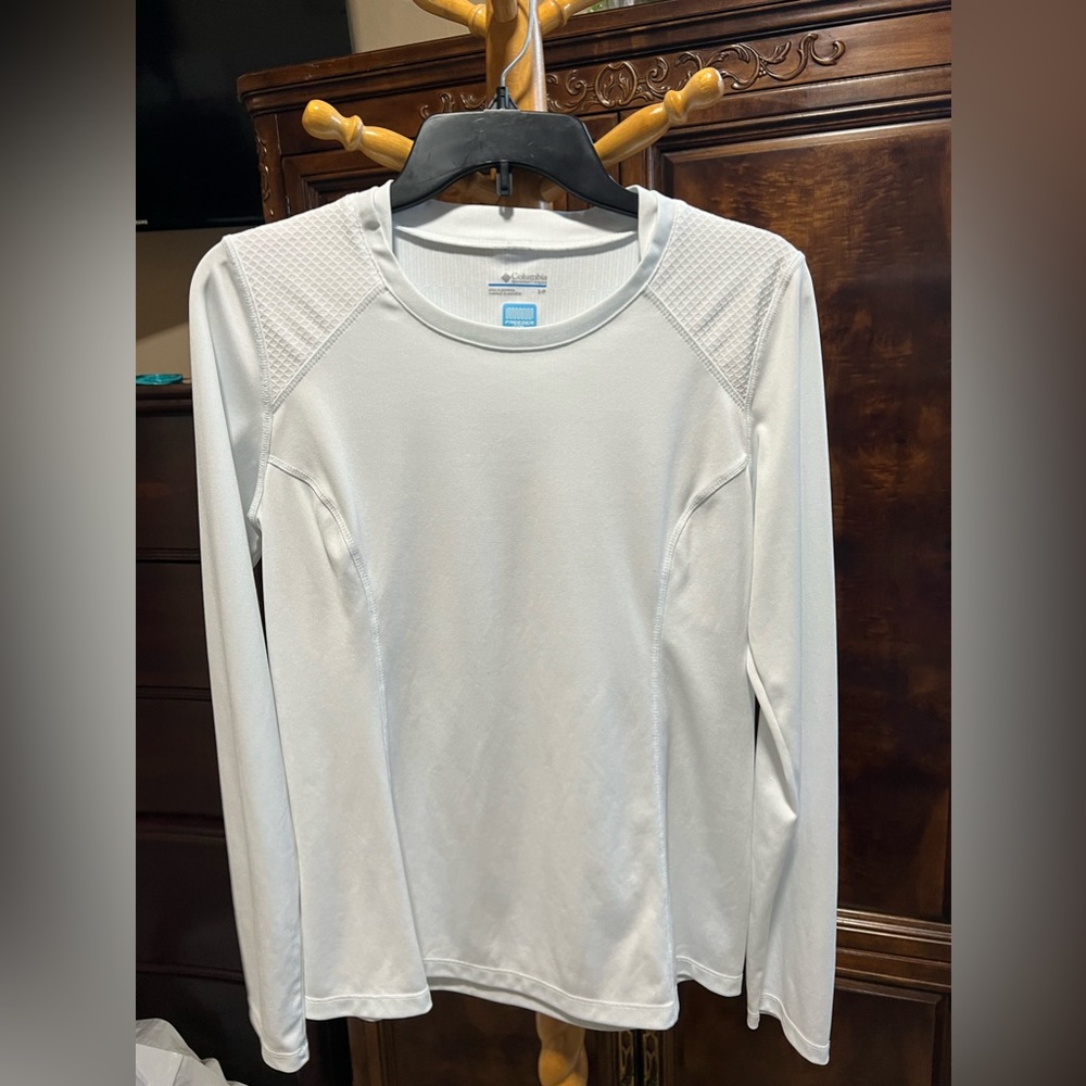 Columbia performance top